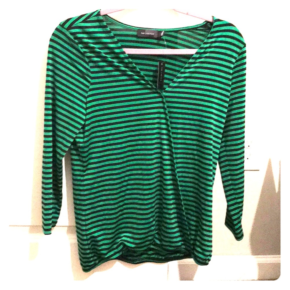 NWT- size small Limited shirt